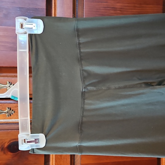 Olive Green High-Waisted or Fold-Over Leggings, Sz Sm/M - Picture 2 of 4